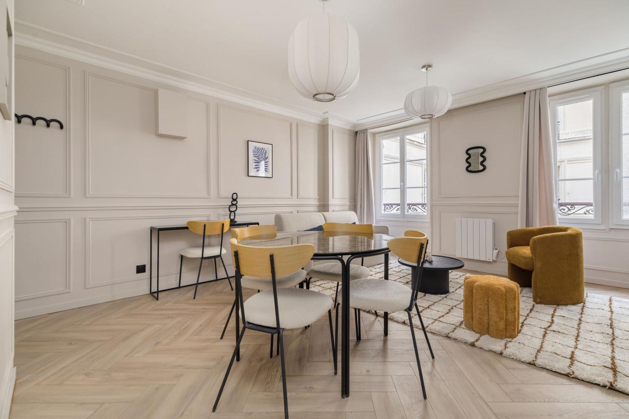 Poetic Stay - Saint Lazare Paris Bagian luar foto